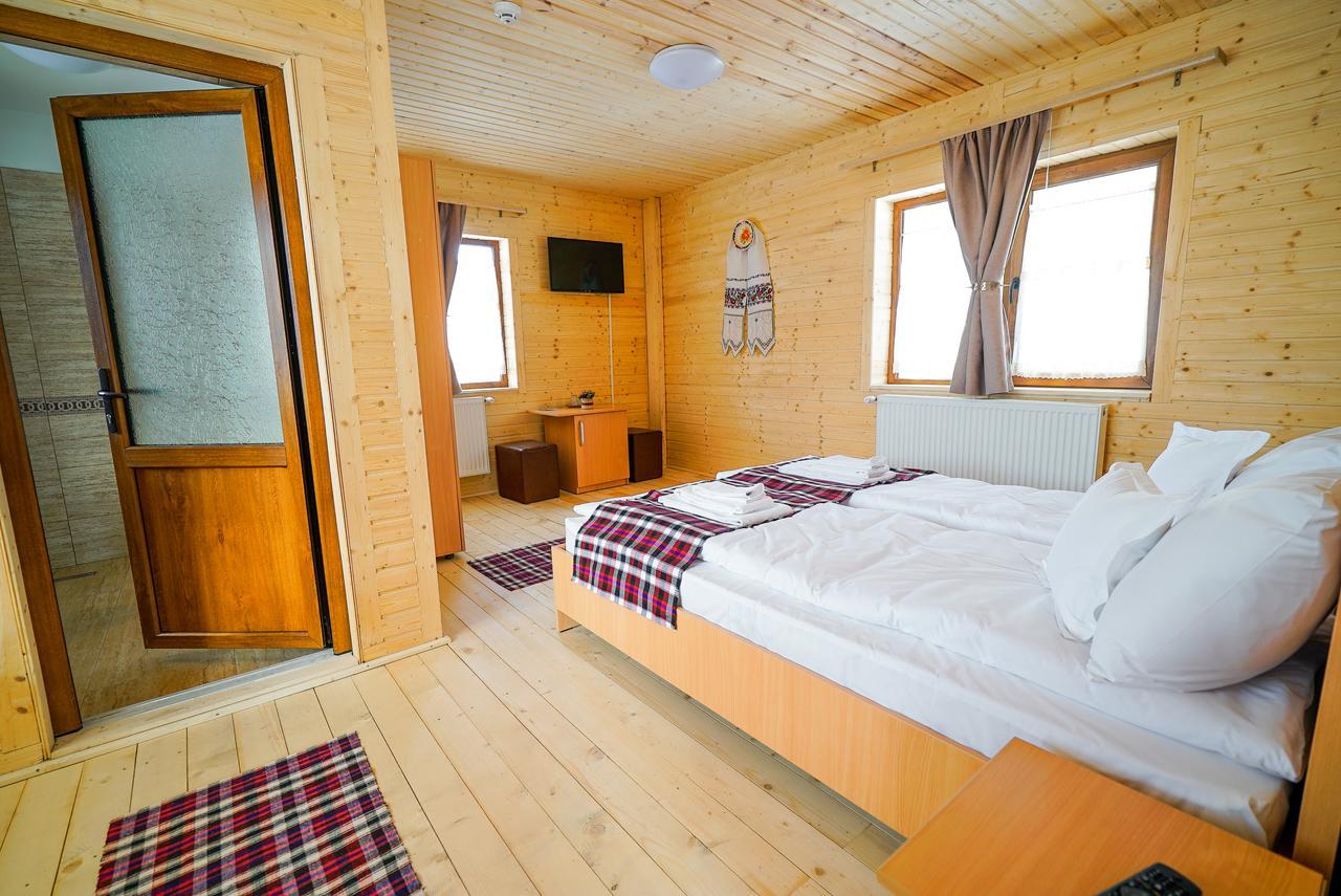 Casa Ralucai Hotell Moisei Exteriör bild