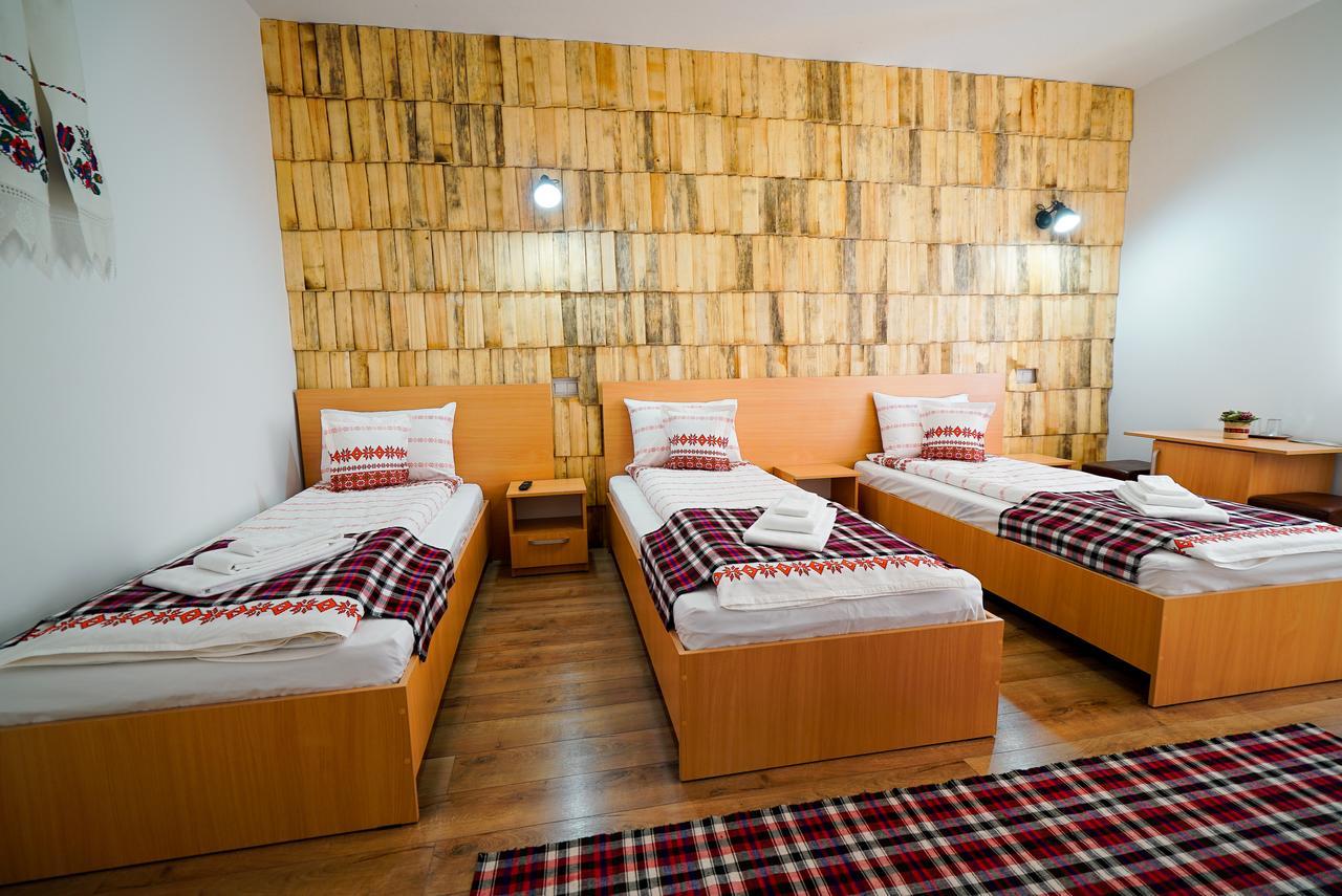 Casa Ralucai Hotell Moisei Exteriör bild