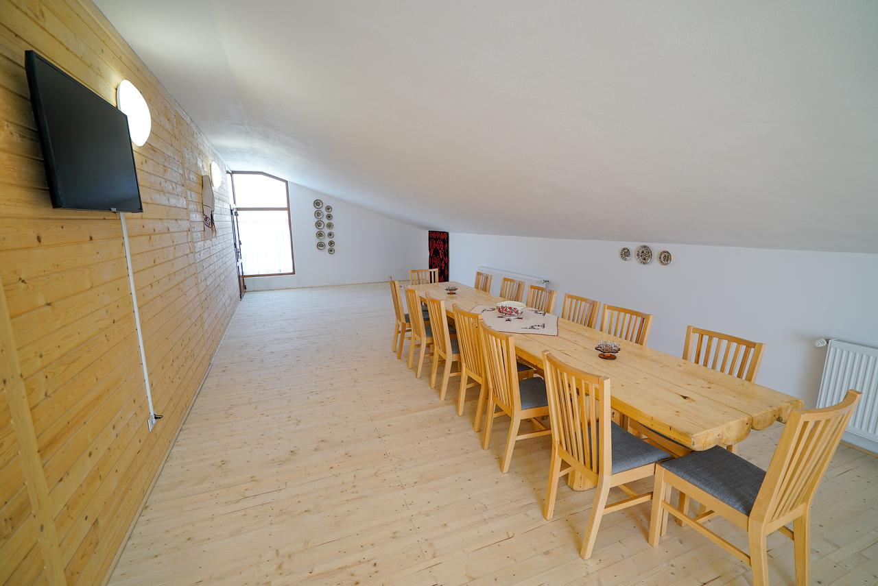 Casa Ralucai Hotell Moisei Exteriör bild