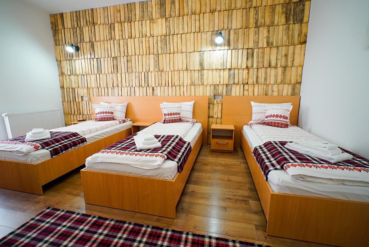Casa Ralucai Hotell Moisei Exteriör bild
