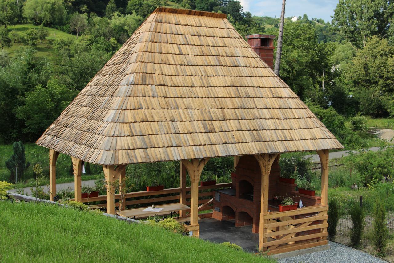 Casa Ralucai Hotell Moisei Exteriör bild
