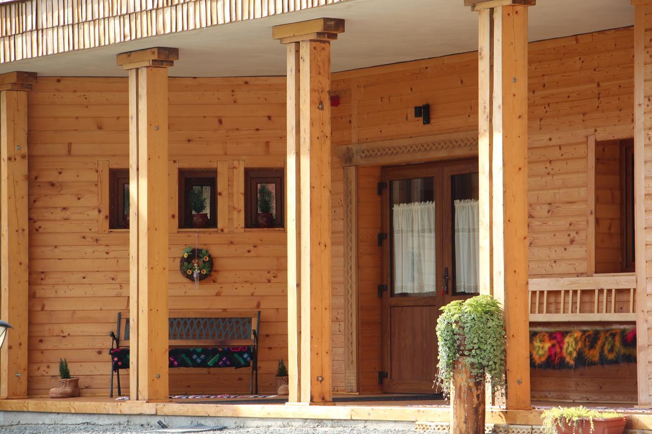Casa Ralucai Hotell Moisei Exteriör bild