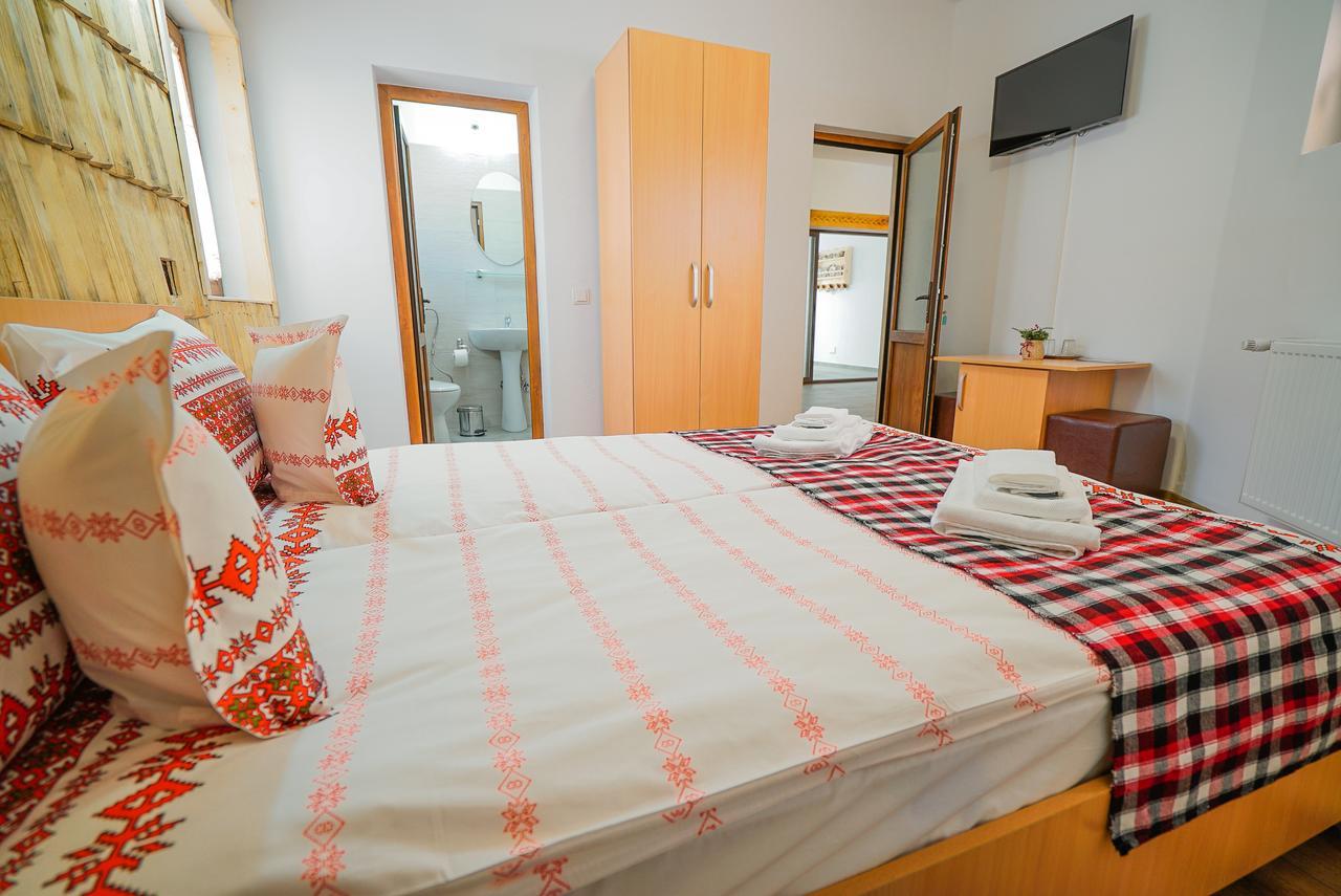 Casa Ralucai Hotell Moisei Exteriör bild