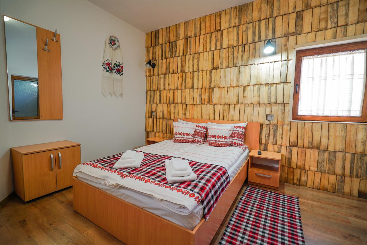 Casa Ralucai Hotell Moisei Exteriör bild